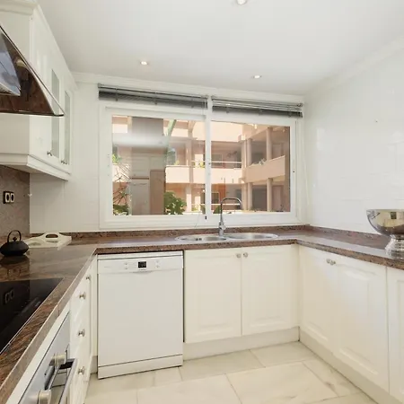 4 Bedroom With Jacuzzi And Terrace With Panoramic Sea Views, In Nueva Andalucia, Apartment *