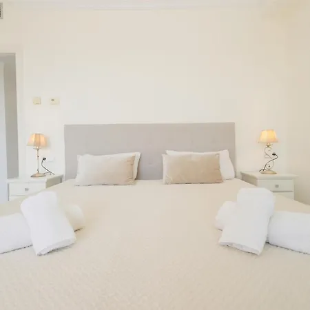 4 Bedroom With Jacuzzi And Terrace With Panoramic Sea Views, In Nueva Andalucia, * Marbella